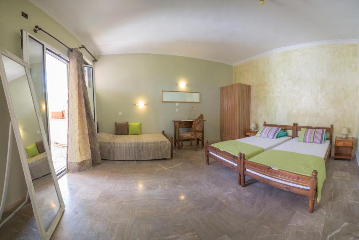 Efi Apartments Agios Gordios  Exterior photo