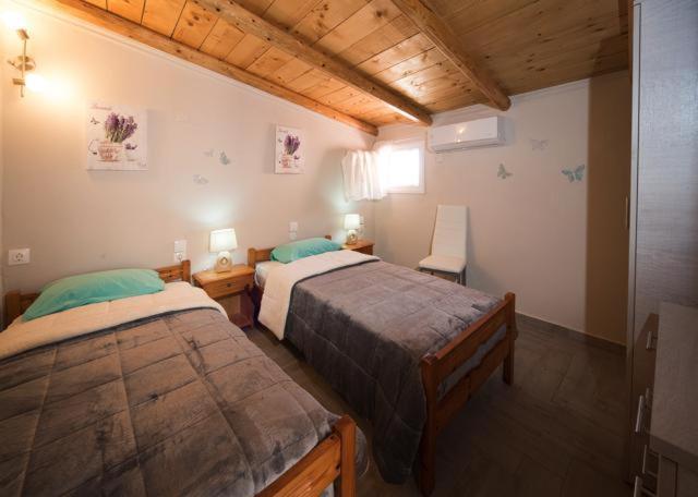 Efi Apartments Agios Gordios  Exterior photo