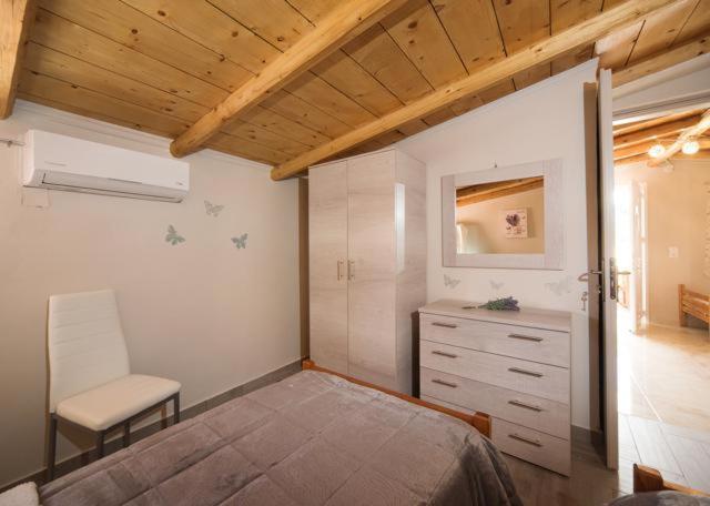 Efi Apartments Agios Gordios  Exterior photo
