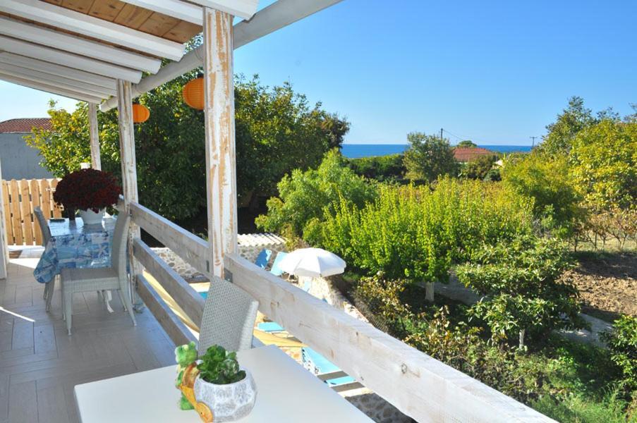Efi Apartments Agios Gordios  Exterior photo
