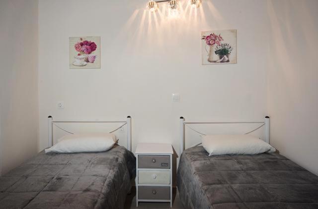 Efi Apartments Agios Gordios  Exterior photo