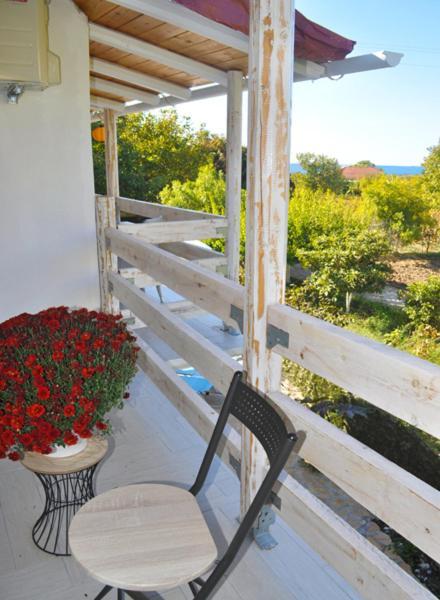 Efi Apartments Agios Gordios  Exterior photo